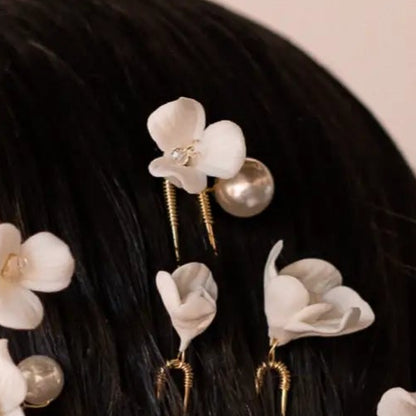 Horquilla Cerámica Blanca Pierisi Plata Tipo E - Flor y Perla