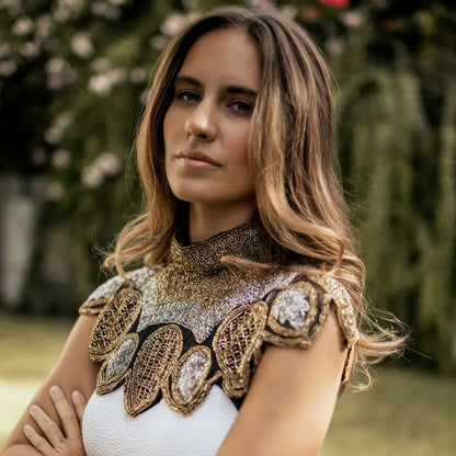 Cuello Joya Trono Dorado y Plateado