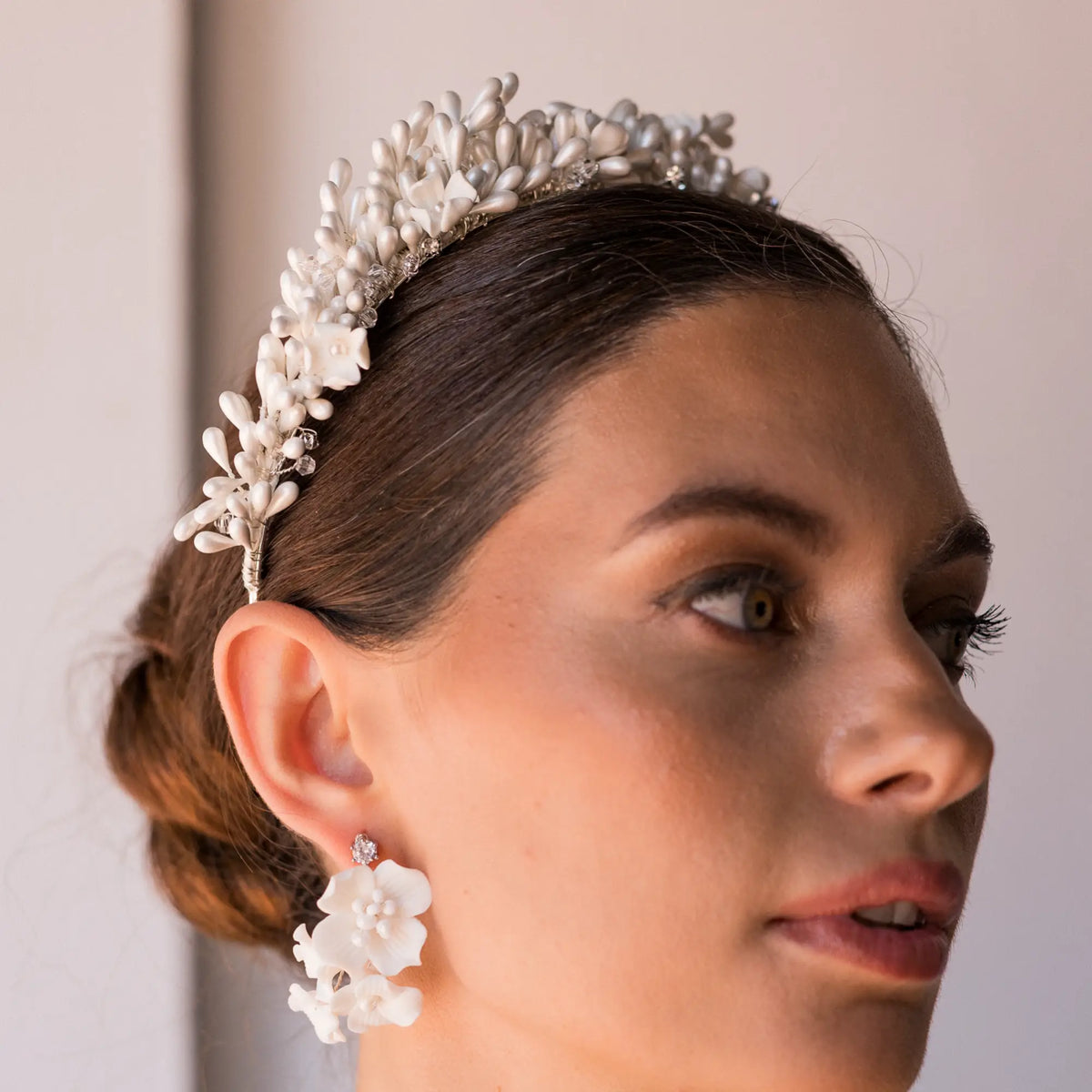 Diadema Delis Plata Flores y Gotas Blanca
