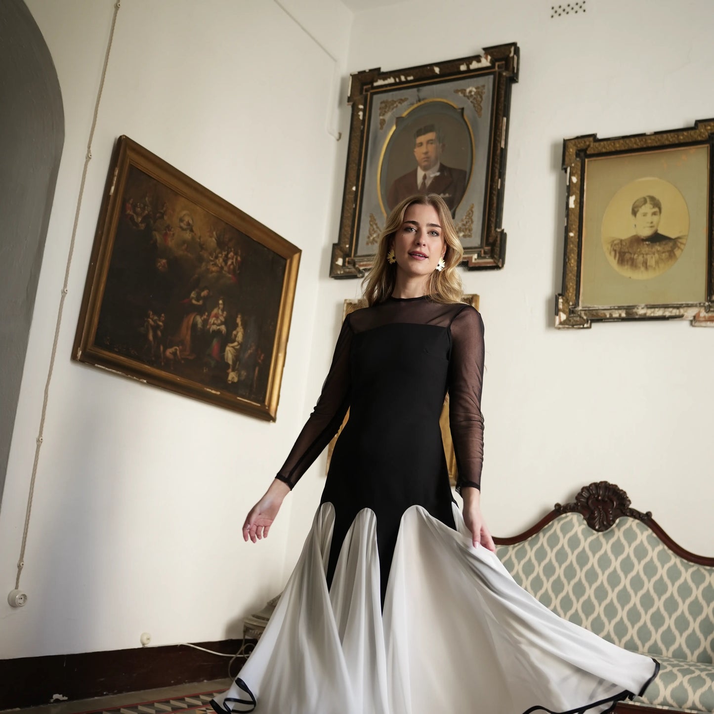 Black Gran Vía Earrings