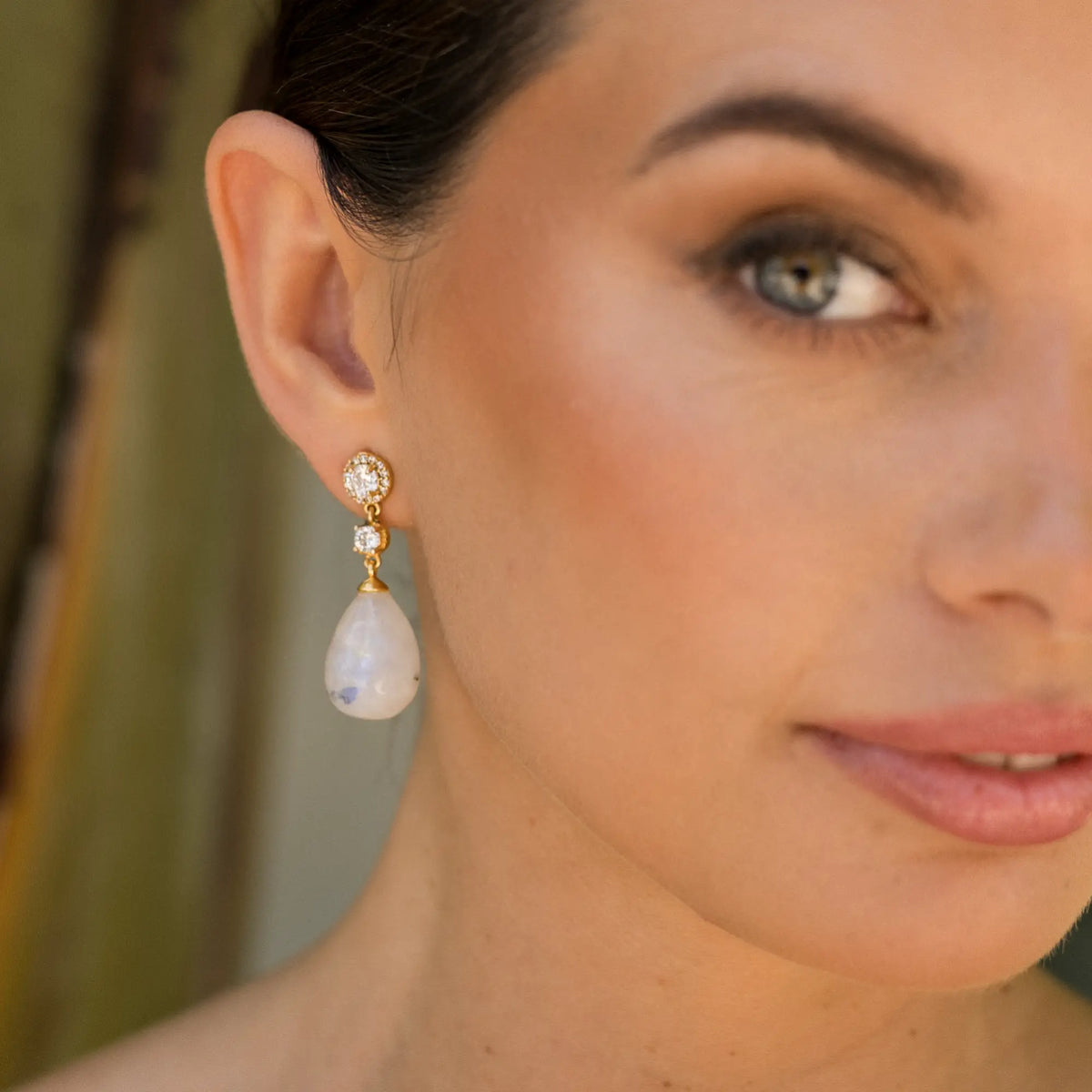 Pendientes Celene Piedra Lunar
