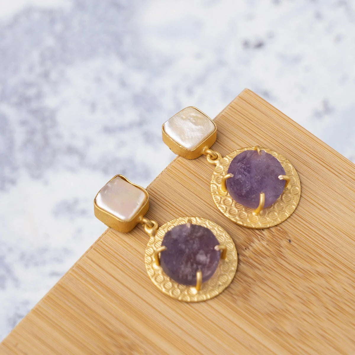 Pendientes Raisaty Perla y Morado Amatista