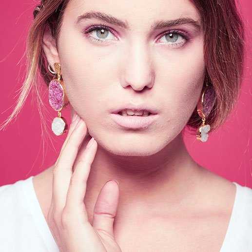 Pendientes Saphiro Fucsia mo y Blanco