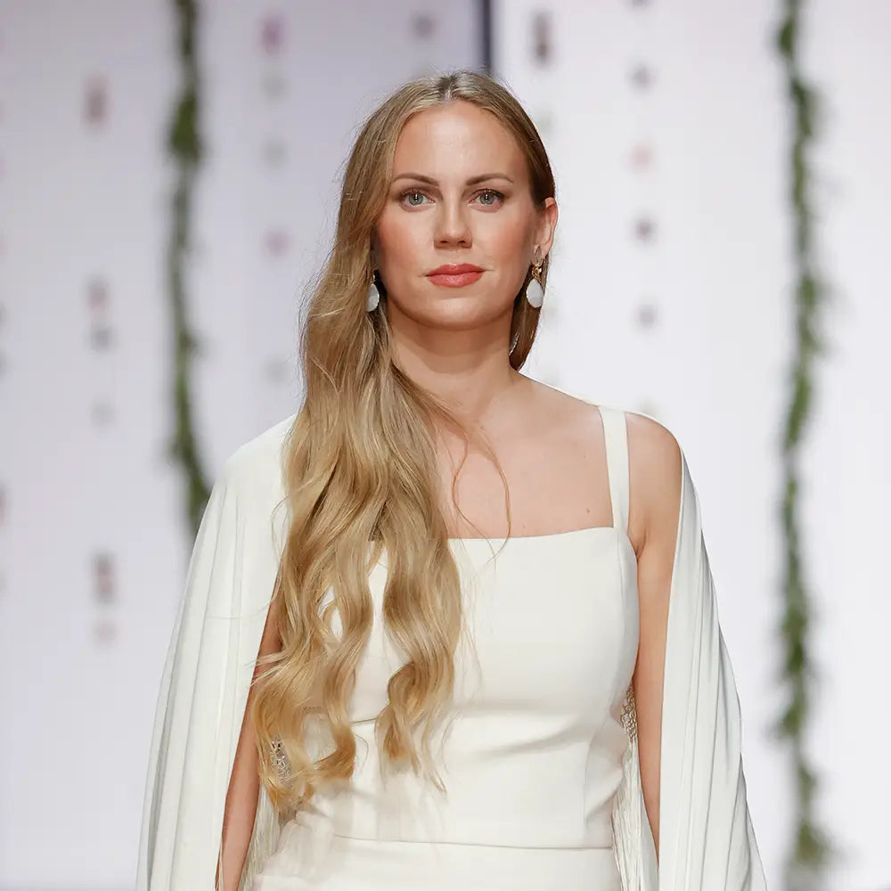 Set Matrix Pendientes Leaves y Tear Blanco y Piedra Lunar