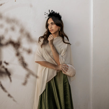 Tocado Diadema Viena Plumas Negra