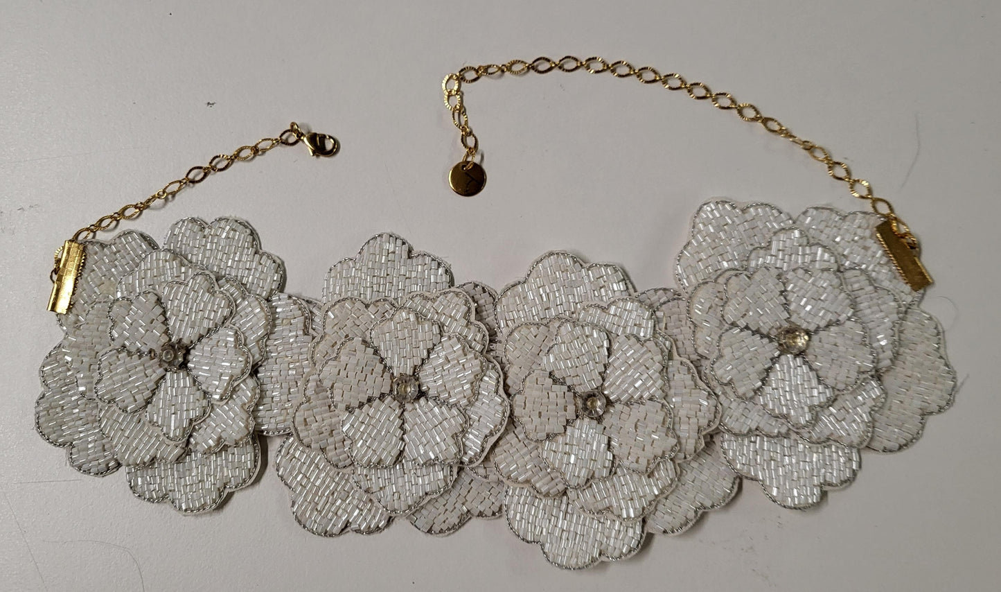 Collar Bordado Nocturnia Blanco