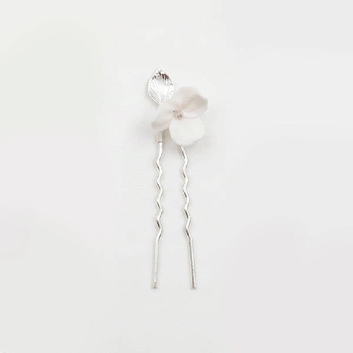 Horquilla Cerámica Blanca Clemen Plata Tipo D - Flor y Hoja