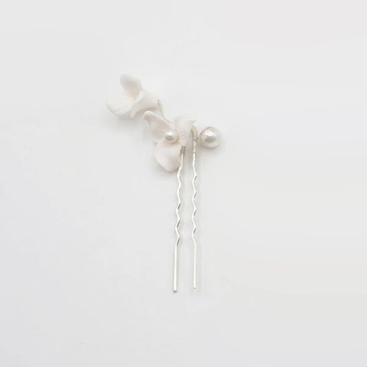 Horquilla Cerámica Blanca Pierisi Plata Tipo D - Doble flor y Perla