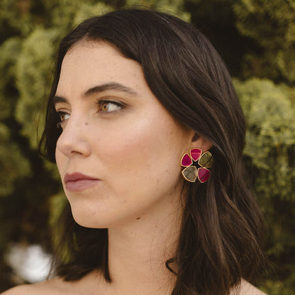 Pendientes Flor Batres Fucsia y Labradorita