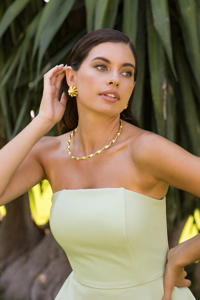 Pendientes Alina Lisa y Collar Sintra de ACUS Complementos, colección Sabana